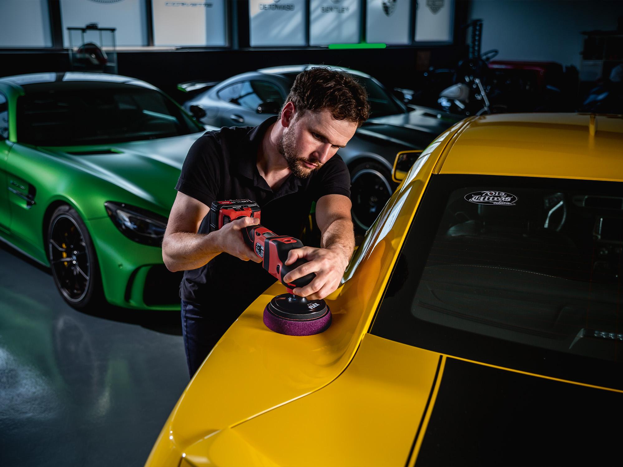 Car polishing with the rotary polisher from FLEX