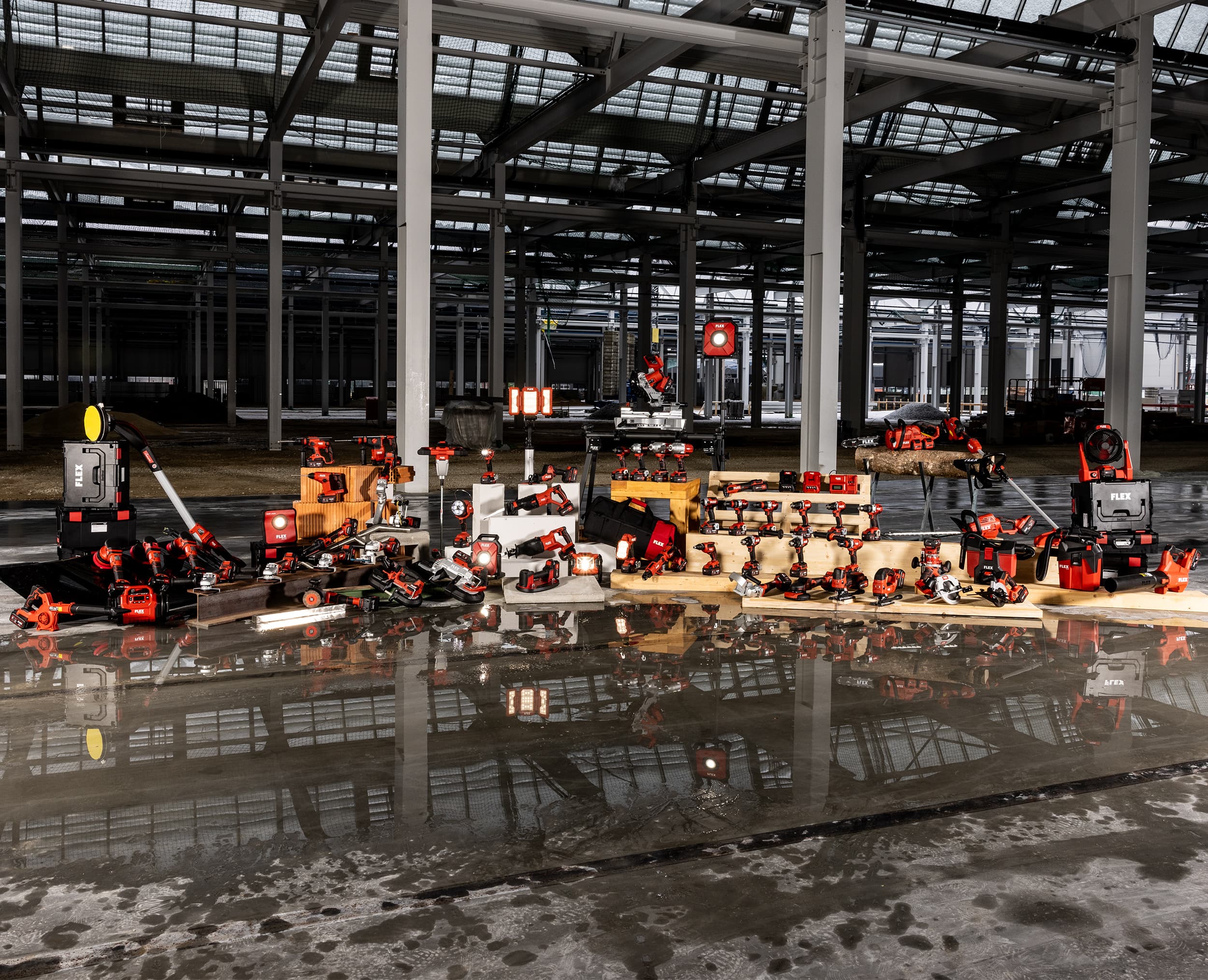 Cordless power tools from FLEX - 18 volt power for your construction site